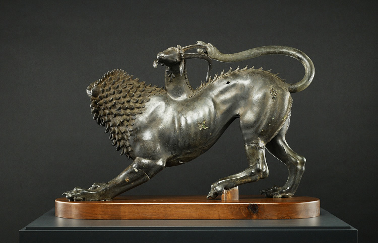 Fig. 2. Rear view of Etruscan bronze statue of the Chimaera, from Arezzo, lgth. 129 cm, ca. 400 B.C.E. Florence, Museo Archeologico Nazionale, inv. no. 1 (E.M. Rosenbery; © Soprintendenza per i Beni Archeologici della Toscana–Museo Archeologico Nazionale, Firenze).